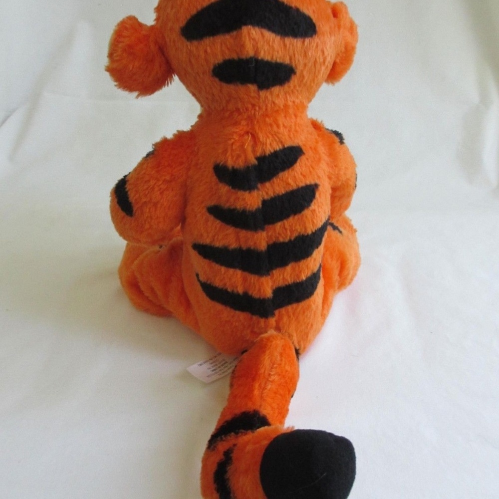 Talk Tiger Winnie The Pooh 12" INTERACTIVE Disney - Picture 5 of 8